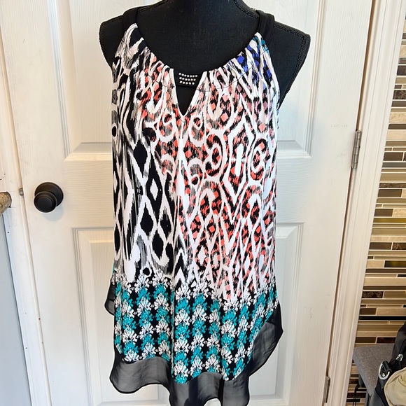 Printed sleeveless shirt with round neckline - Picture 1 of 4